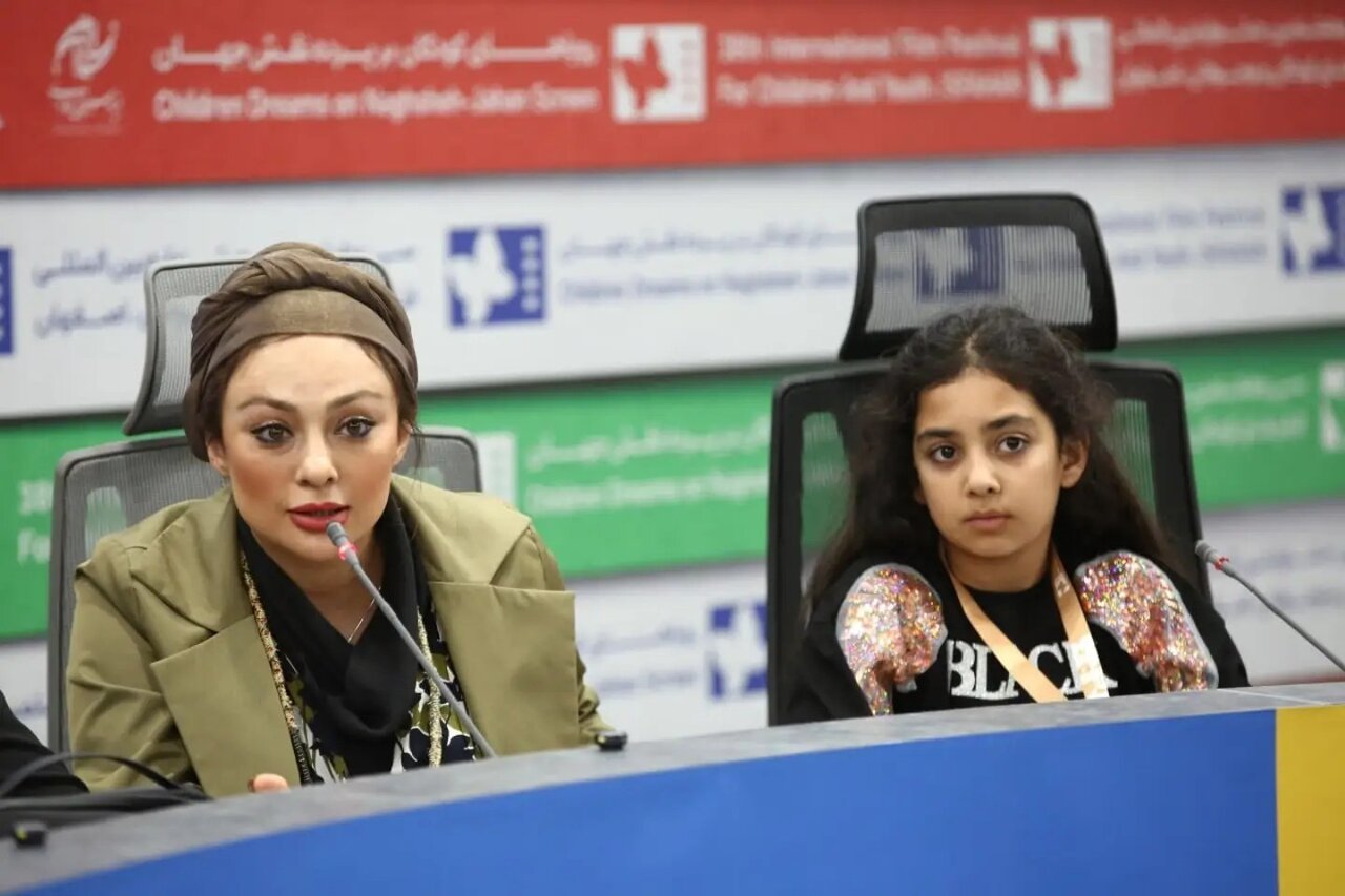 جدیدترین تصاویر از یکتا ناصر، منوچهر هادی، یوسف تیموری و علیرضا خمسه در فتوکال یک فیلم سینمایی