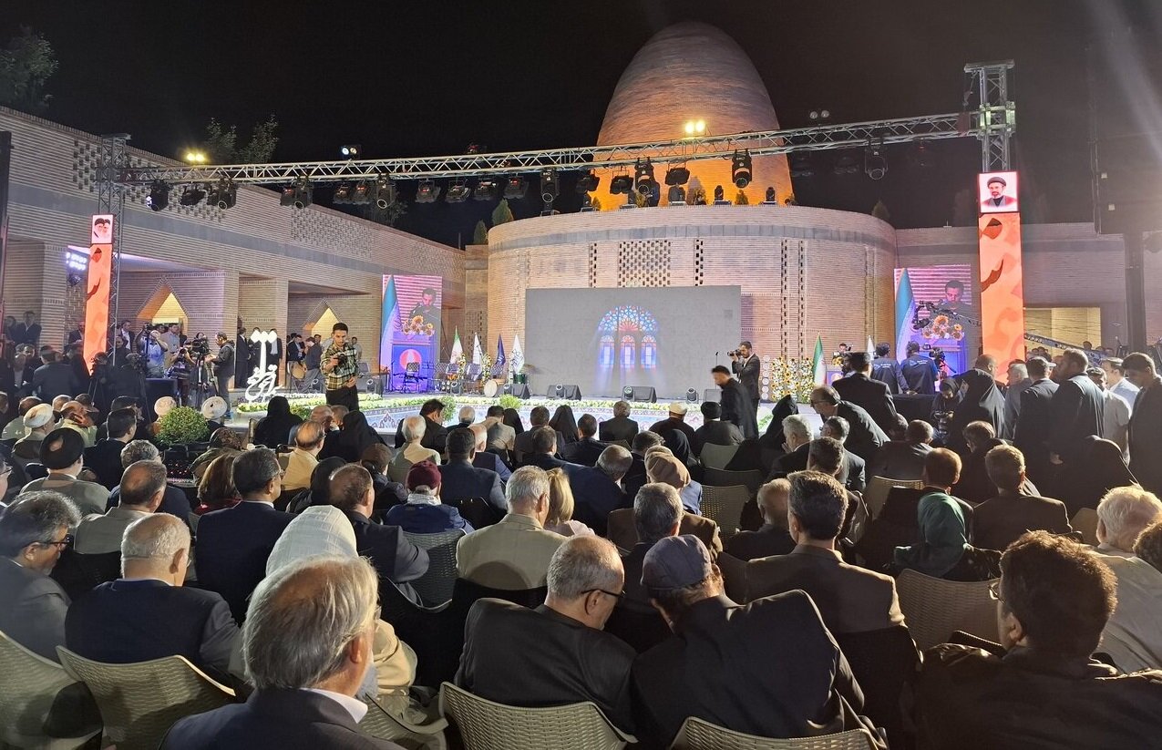 بارگاه شمس تبریزی افتتاح شد؛ مقصد تازه گردشگری عرفانی ایران