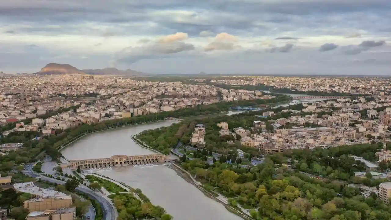 روزی برای زاینده‌رود | تصاویر جالب از زنده‌رود اصفهان از گذشته تا امروز