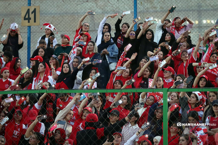 تصاویر بازی پرسپولیس ۳ - صنعت نفت ۱