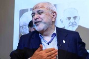 سلفی و عکس یادگاری دانشجویان با ظریف | تصاویر