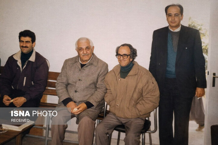 مهدی محبتی و محمدرضا شفیعی کدکنی  جلسه دفاع رساله دکتری مهدی محبتی، دانشگاه تهران بهمن ۱۳۷۴ 
