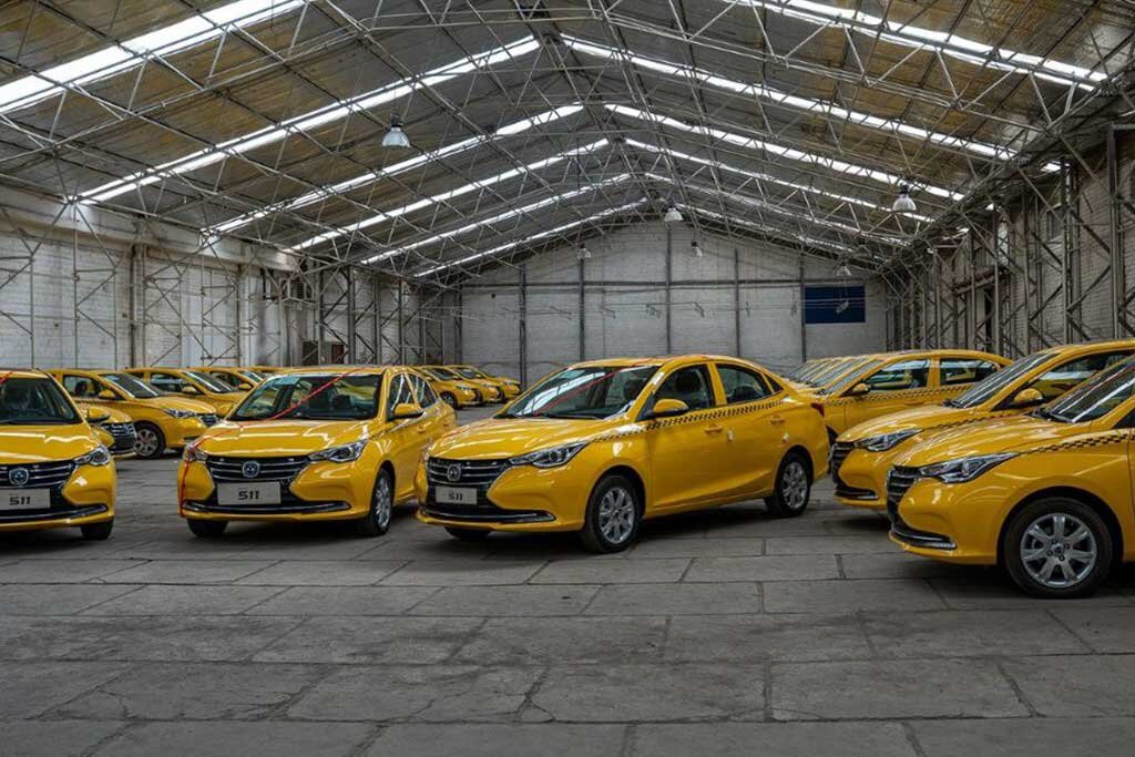 آغاز ثبتنام ۱۰۰۰ دستگاه خودروی j۴ برای نوسازی ناوگان تاکسیرانی