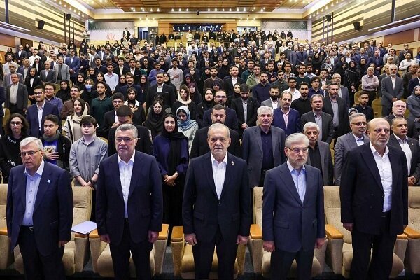 بازگشایی دانشگاه‌ها با حضور پزشکیان + عکس
