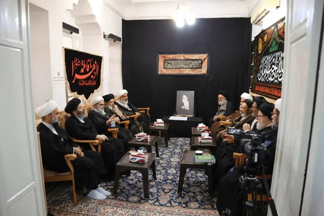 مهر مرحوم آیت‌الله شبیری زنجانی شکسته شد | تصاویر