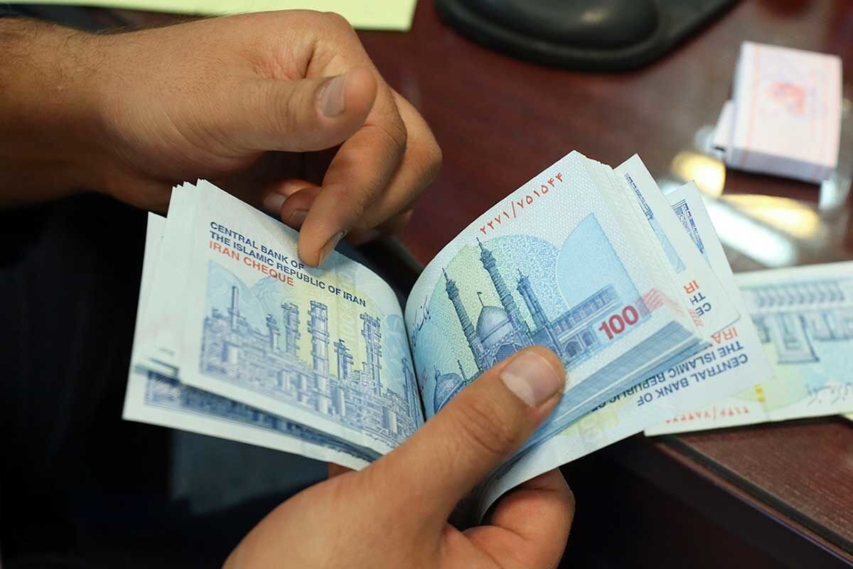 وام بانکی - حقوق و دستمزد