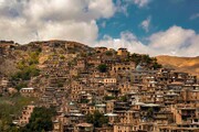 تصاویر زیبا از روستای پلکانی در شرق ایران | زندگی روی شانه بینالود