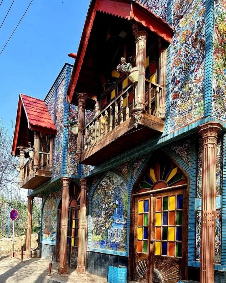 تصاویری از خانه زیبای شجریان؛ ترکیب معماری روستایی خراسان با هنر ایرانی