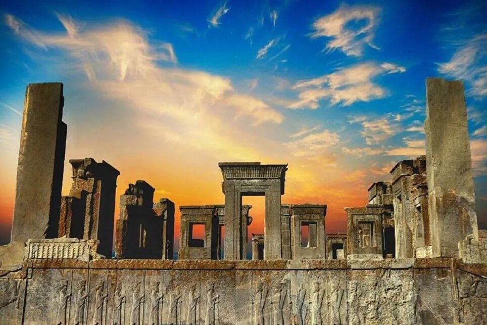 شوکت ماندگار کهندیار | تورق تاریخ در جغرافیای آثار باشکوهی که روایتگر نخستین الگوی همزیستی و کشورداری جهانی در ایران بودهاند