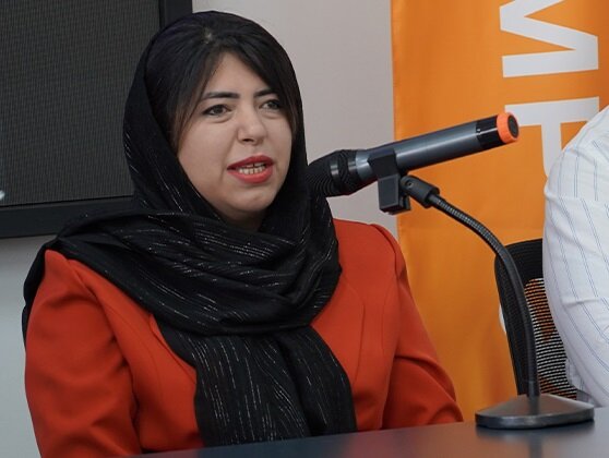از موبایل تا تاکسی اینترنتی | نابینایان چطور از فناوری استفاده میکنند؟