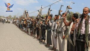 هزاران نفر از قبایل «تعز» یمن برای اخراج مزدوران سعودی، وارد میدان شدند + تصاویر