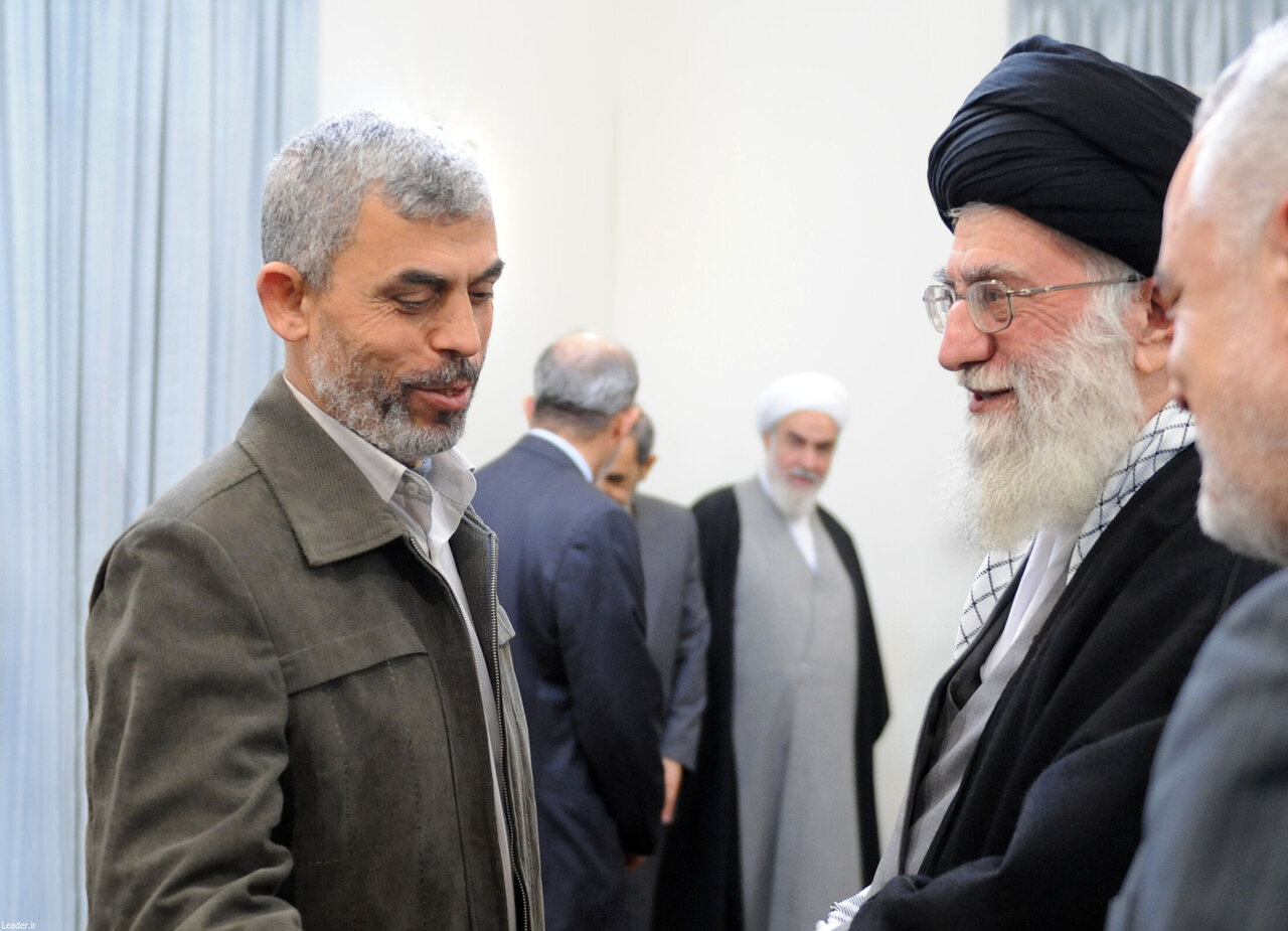 شهید سنوار و رهبر شهید