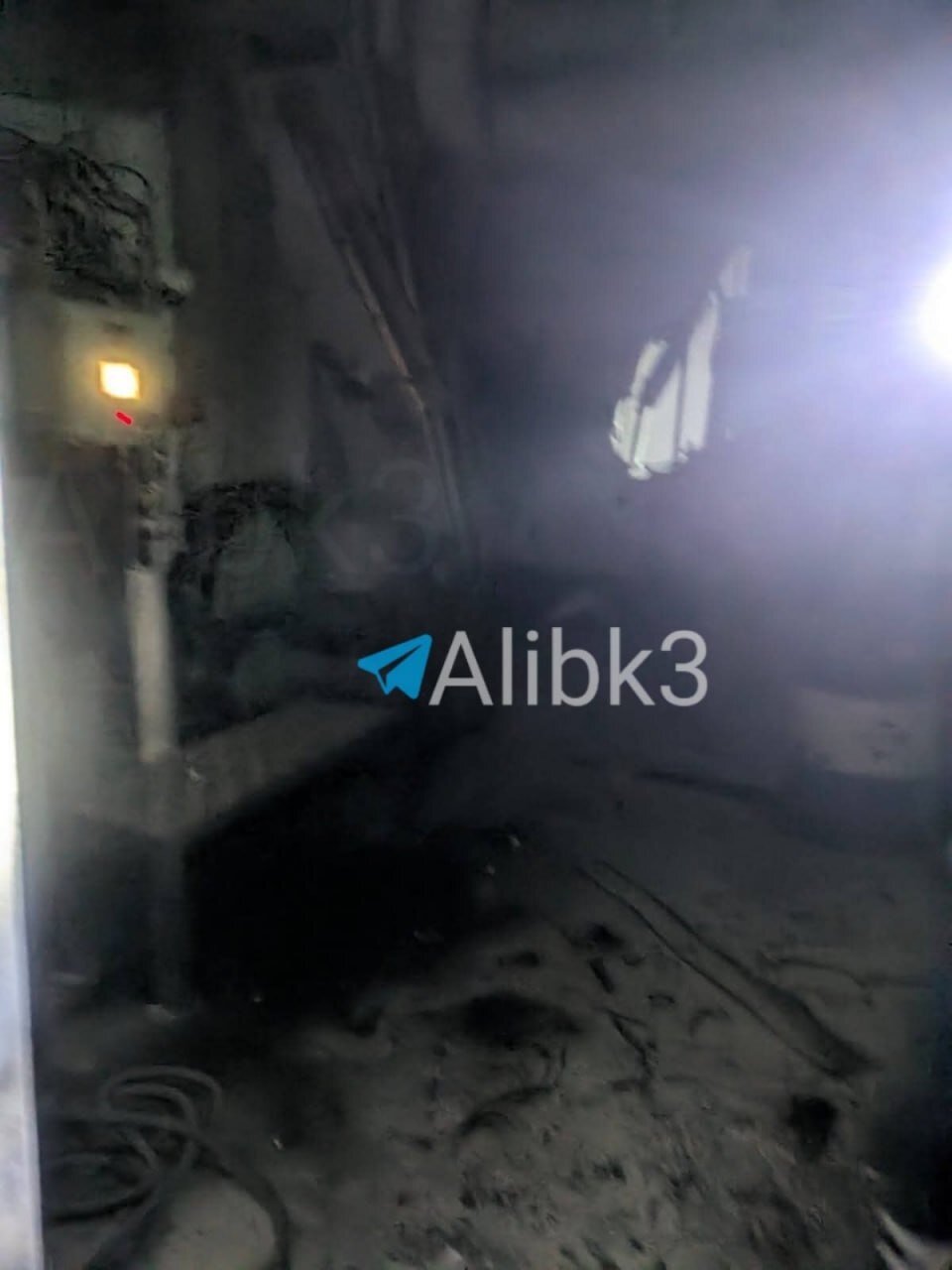 تصاویر جدید از یک کشتی مورد اصابت قرار گرفته در تنگه هرمز