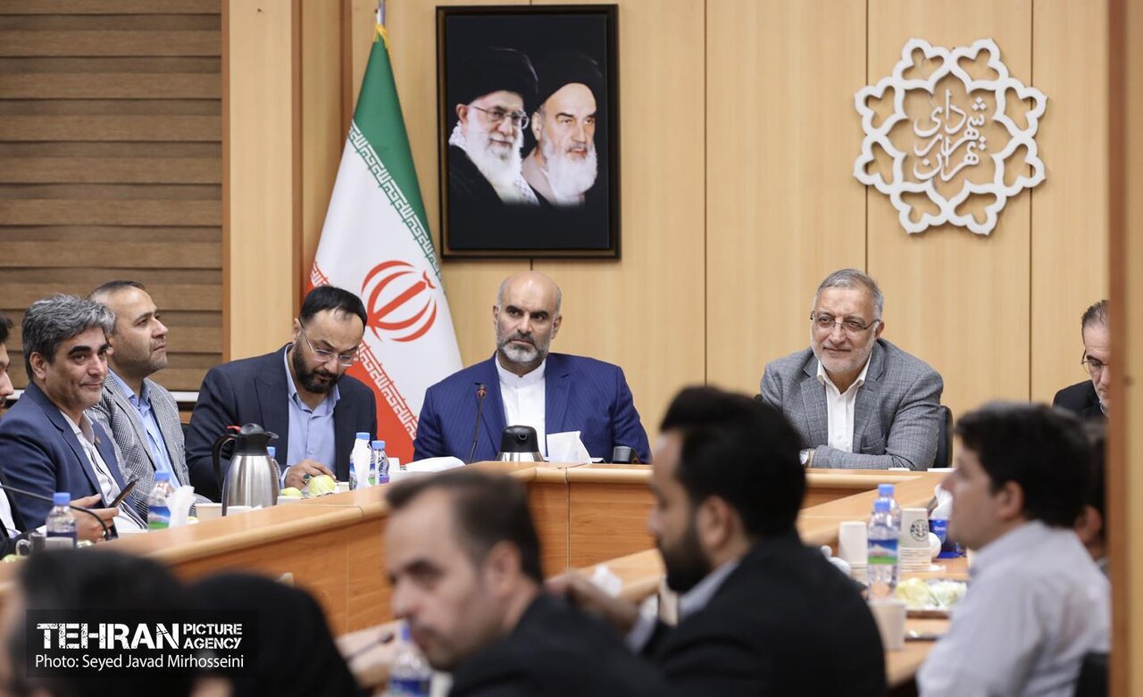 دیدار پرستاران با شهردار تهران