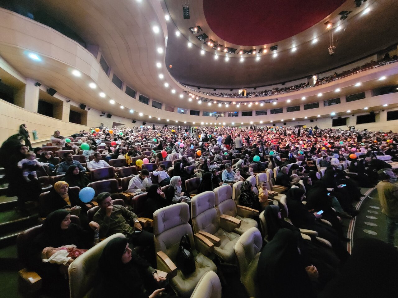 همایش چشم روشنی