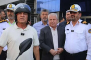 تصاویر هدیه جالب سردار به علی پروین؛ کلاهی که سر اسطوره پرسپولیس رفت!