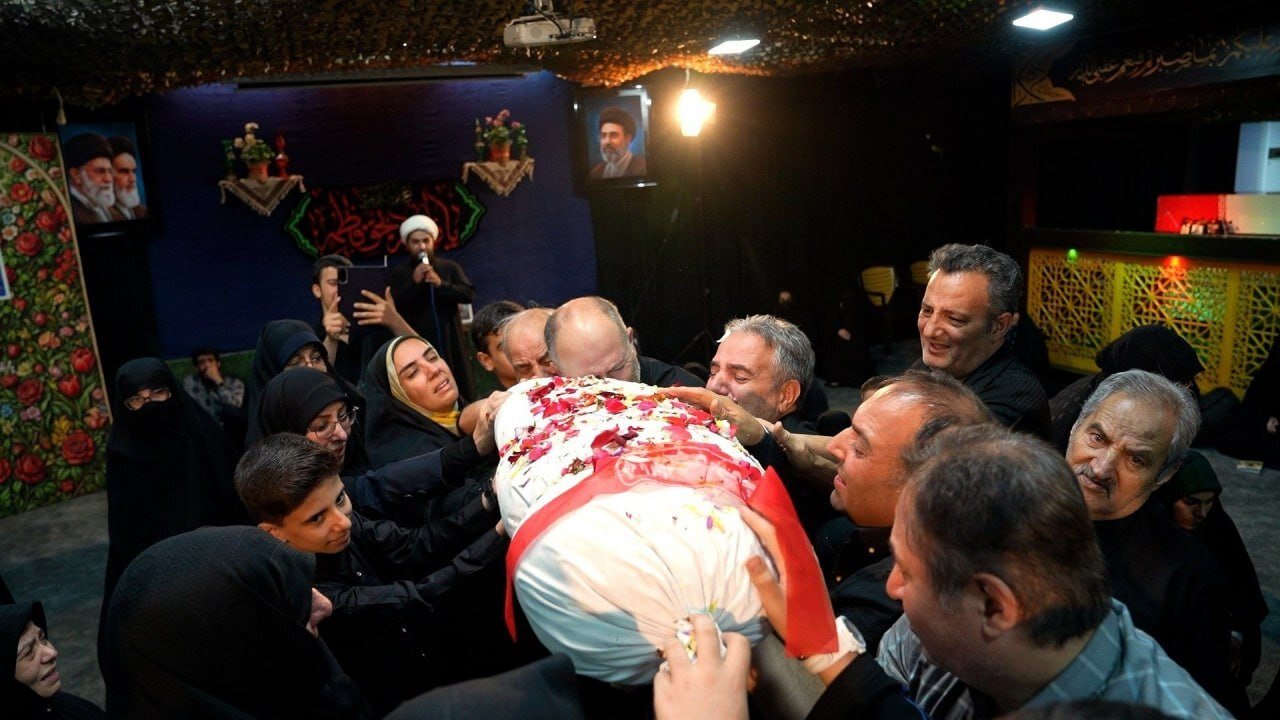 شهیدی که پس از ۴۱ سال به آغوش خانوادهاش رسید | تصاویر