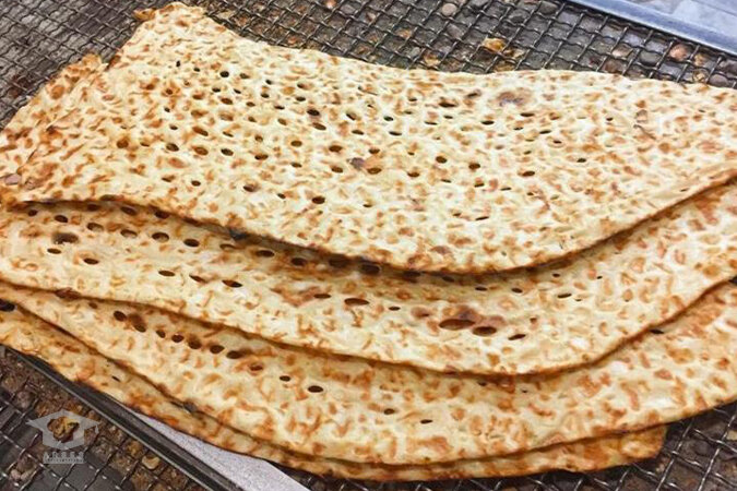 قیمت نان روی ترازو + ویدئو