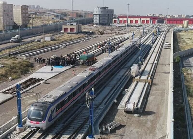 شرایط جنگی نباید بهانه کمکاری باشد | پروژههای آذربایجان شرقی به تصمیمهای فوری نیاز دارند | موضوع تیم تراکتور فراتر از باشگاه باید پیگیری شود