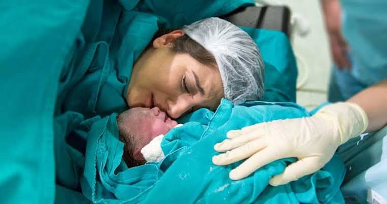 زنان متخصص در زنان و زایمان ۴۰ برابر شدند | کاهش مرگومیر مادران؛ دستاوردی فراتر از یک آمار