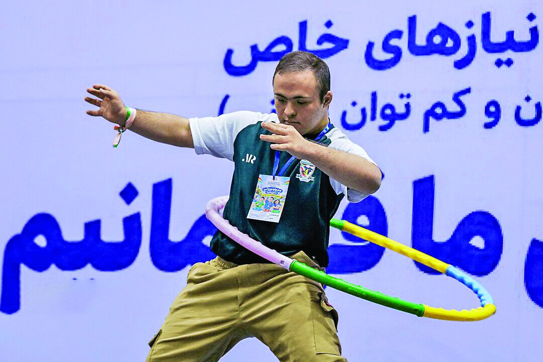ما قهرمانیم | قاب‌هایی تماشایی از حضور توان‌یابان اوتیسم، سندروم داون و کم‌توانی ذهنی در جشنواره المپیک ویژه قزوین
