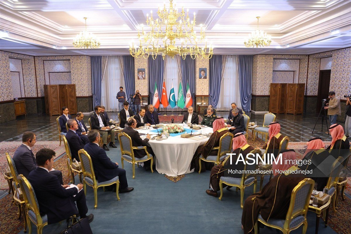 آغاز نشست ۴ جانبه مقامات عالی امنیتی ایران، عربستان، پاکستان و ترکیه + تصاویر