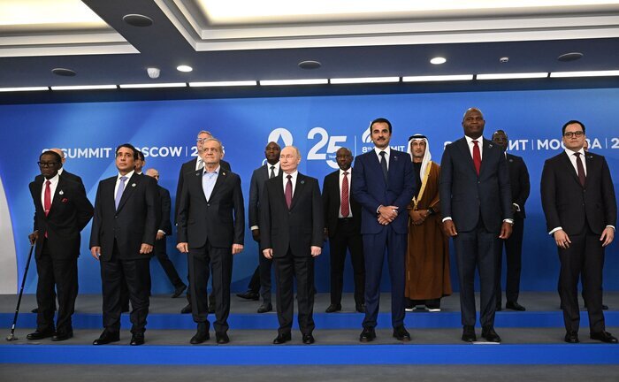 مهر تایید پوتین بر سخنان پزشکیان | شهید خامنه‌ای تأثیر بسیار زیادی در تأسیس این مجمع داشت