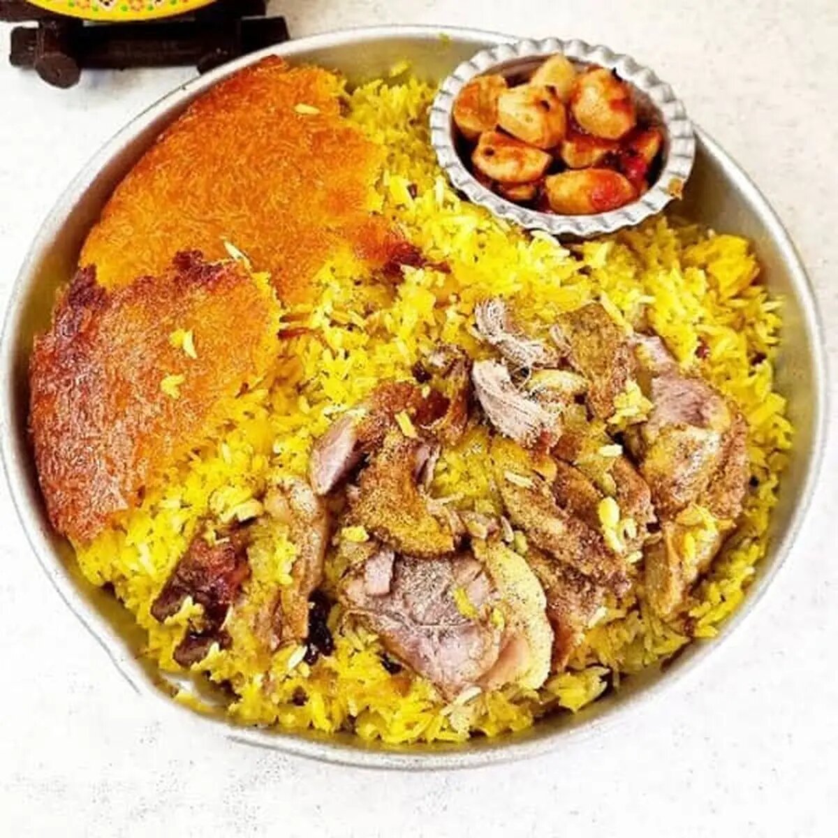 ته‌چین مرغ و سیب‌زمینی شمالی؛ یک غذای مجلسی اما محلی خوشمزه با طعم متفاوت
