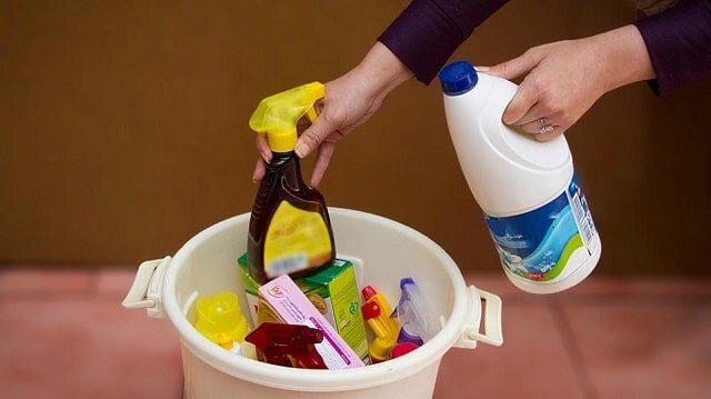ترکیب کدام مواد شوینده خطرناک است؟ | شوینده‌هایی که نباید باهم ترکیب شوند