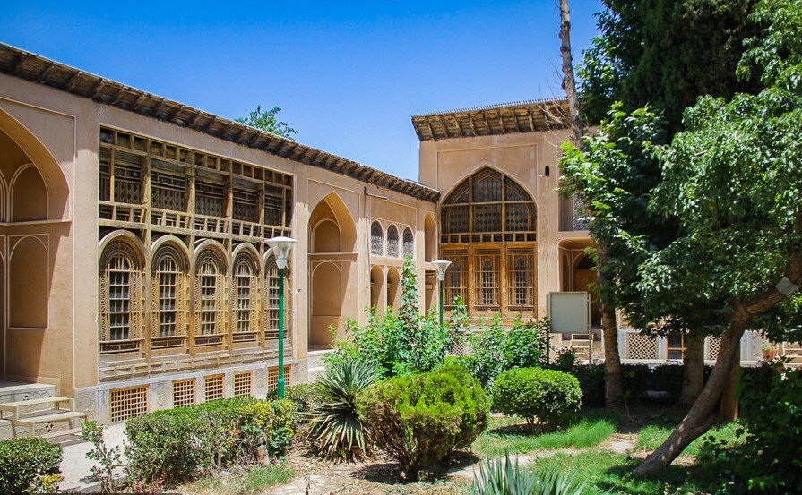 میراث ناشناخته | تصاویری از بناهای برجایمانده و کمتر شناخته شده از عصر قاجار